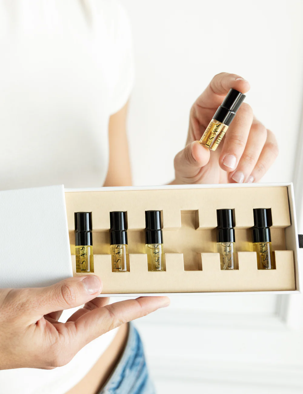 Discover Your Signature Fragrance with the Esas Discovery Set - Image 3